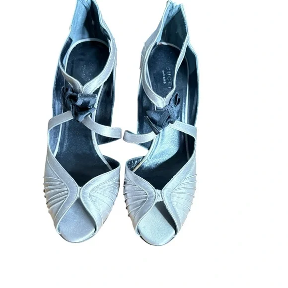 Gucci w/ Tom Ford Silver & Blk Satin Open Toe Formal Bow Detail High Heels 9 - Picture 6 of 14